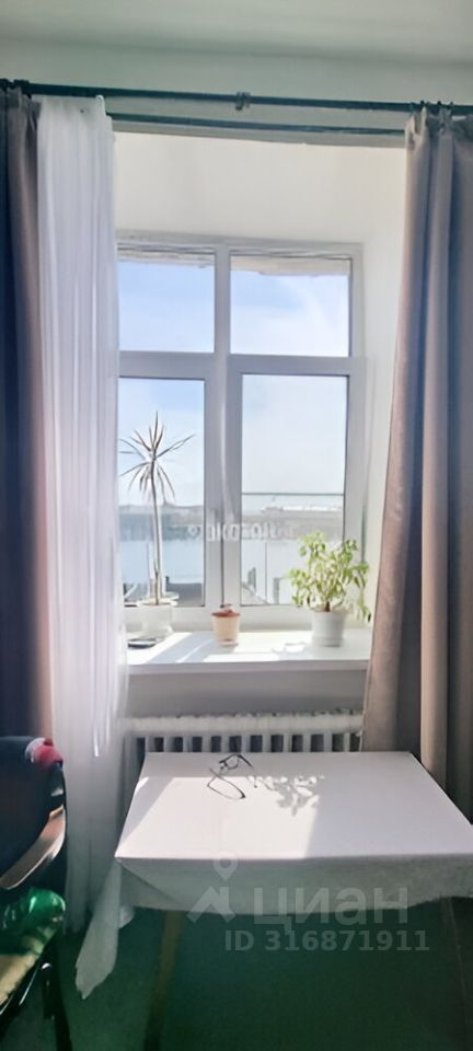 Продажа комнаты улица Михайлова, 1