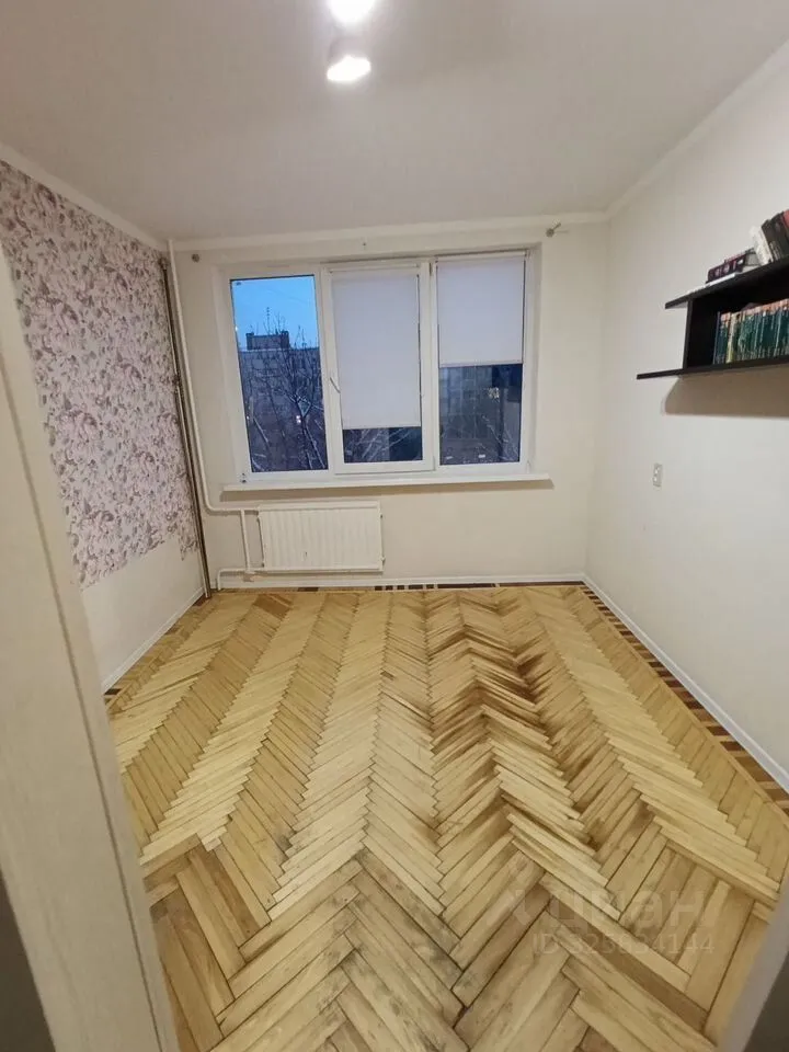 Продажа 2-комн квартиры на вторичном рынке улица Подвойского, 17к2