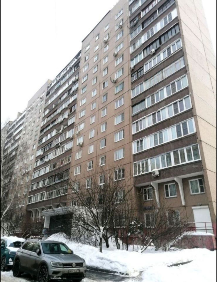 Продажа 4-комн квартиры на вторичном рынке Керамический проезд, 49К1