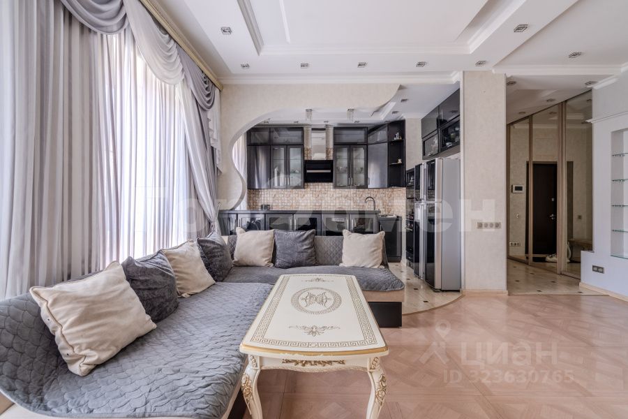 Аренда 4-комн квартиры на вторичном рынке Отрадное пгт, улица Пятницкая, 2