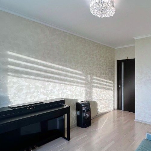 3-комн квартира д. Вартемяги, улица Колхозная, 6Б