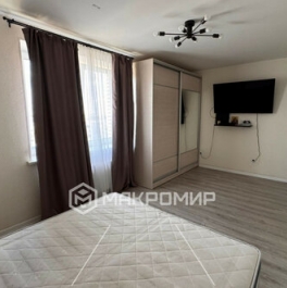 Продажа 2-комн квартиры на вторичном рынке Русановская ул,  д. 18 к6