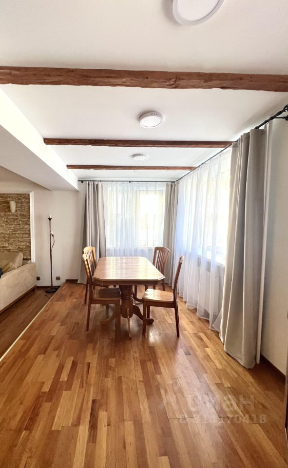 Аренда 4-комн квартиры на вторичном рынке ОК Жемчужина тер., д. Гигирево,  д. кД