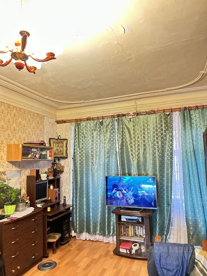 Продажа 3-комн квартиры на вторичном рынке улица Лизы Чайкиной, 22