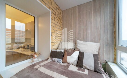 Продажа 1-комн квартиры на вторичном рынке Авиационный, ул Жуковского,  д. 14/18