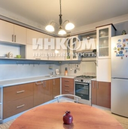 Продажа 3-комн квартиры на вторичном рынке Валовая улица