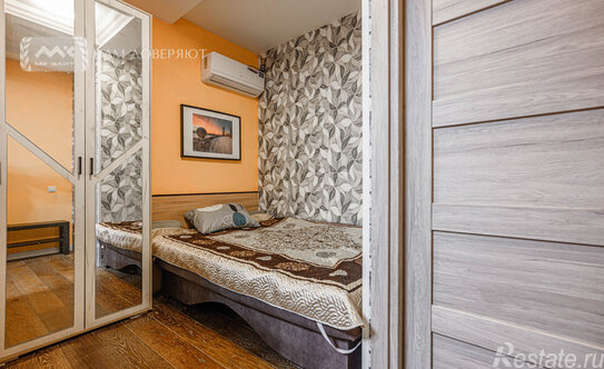 Продажа 3-комн квартиры на вторичном рынке Варшавская ул