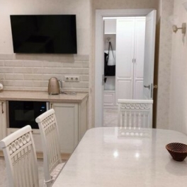 Продажа 4-комн квартиры на вторичном рынке бульвар Веласкеса,  д. 7 к1