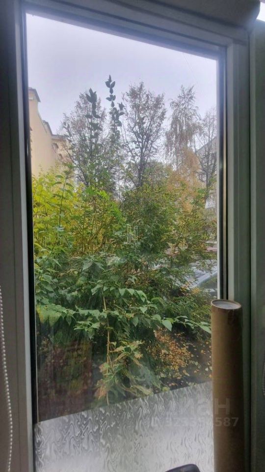 Продажа 3-комн квартиры на вторичном рынке 16-я Васильевского острова линия, 45