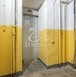 Продажа 3-комн квартиры на вторичном рынке ул Захарьевская,  д. 23