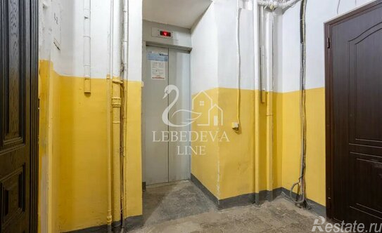 Продажа 3-комн квартиры на вторичном рынке ул Захарьевская,  д. 23