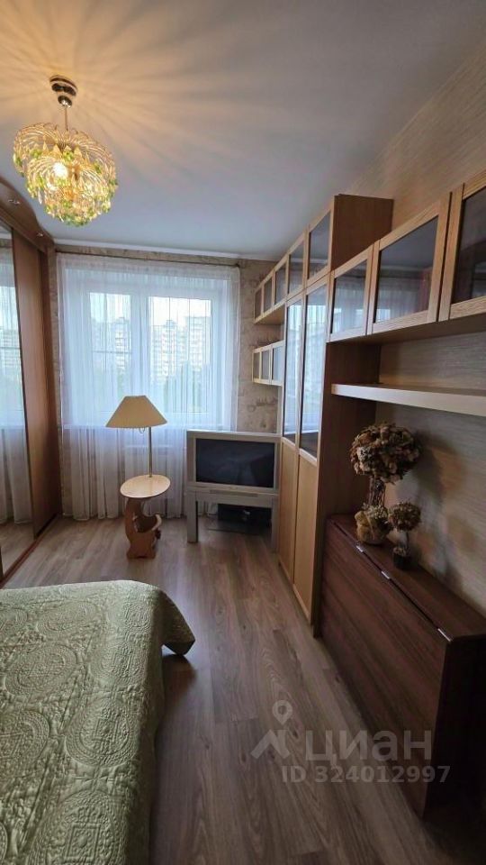 Продажа 3-комн квартиры на вторичном рынке улица Ивана Франко, 38К1