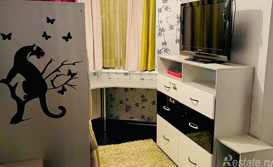 Продажа 3-комн квартиры на вторичном рынке ул Болотниковская,  д. 36,  к. 6