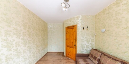 3-комн квартира улица Тельмана,  д. 44