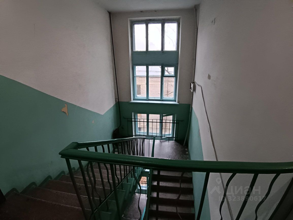 Продажа 2-комн квартиры на вторичном рынке Колпино, проспект Ленина, 38