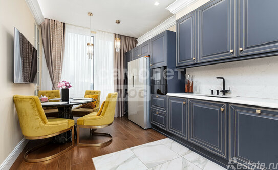 Продажа 4-комн квартиры на вторичном рынке улица Маршала Рыбалко,  д. 2