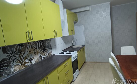 Продажа 3-комн квартиры на вторичном рынке улица Вертолётчиков,  д. 2А к3