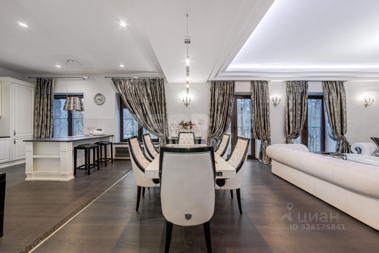 Продажа 3-комн квартиры на вторичном рынке улица Трехгорный Вал, 14с2