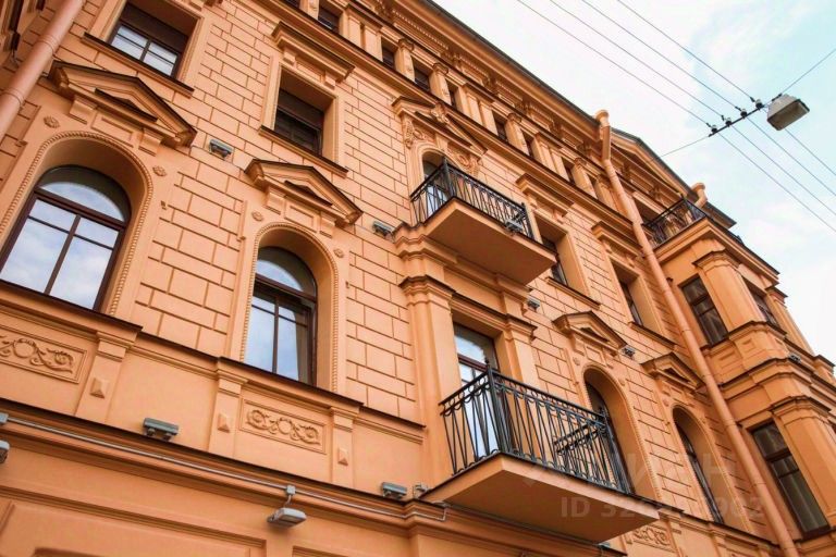Продажа 1-комн квартиры на вторичном рынке Галерная улица, 40