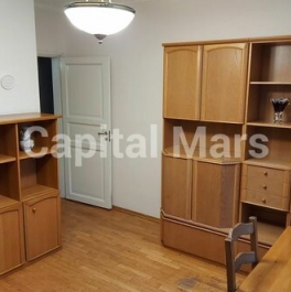 Аренда 4-комн квартиры на вторичном рынке улица Генерала Ермолова,  д. 10/6