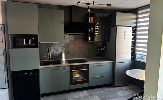 Продажа 2-комн квартиры на вторичном рынке Южный, улица Твардовского,  д. 42