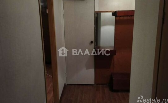 Продажа 3-комн квартиры на вторичном рынке Полимерная улица,  д. 3