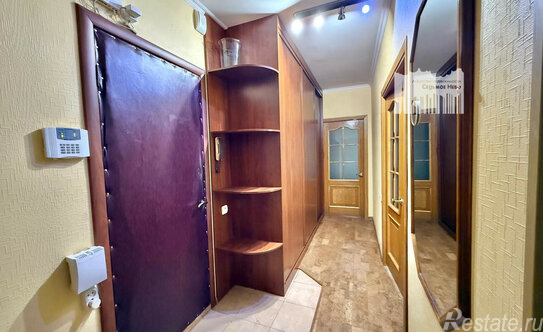 Продажа 2-комн квартиры на вторичном рынке улица Лескова,  д. 10