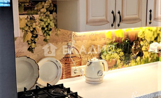 Продажа 1-комн квартиры на вторичном рынке Палехская улица,  д. 5