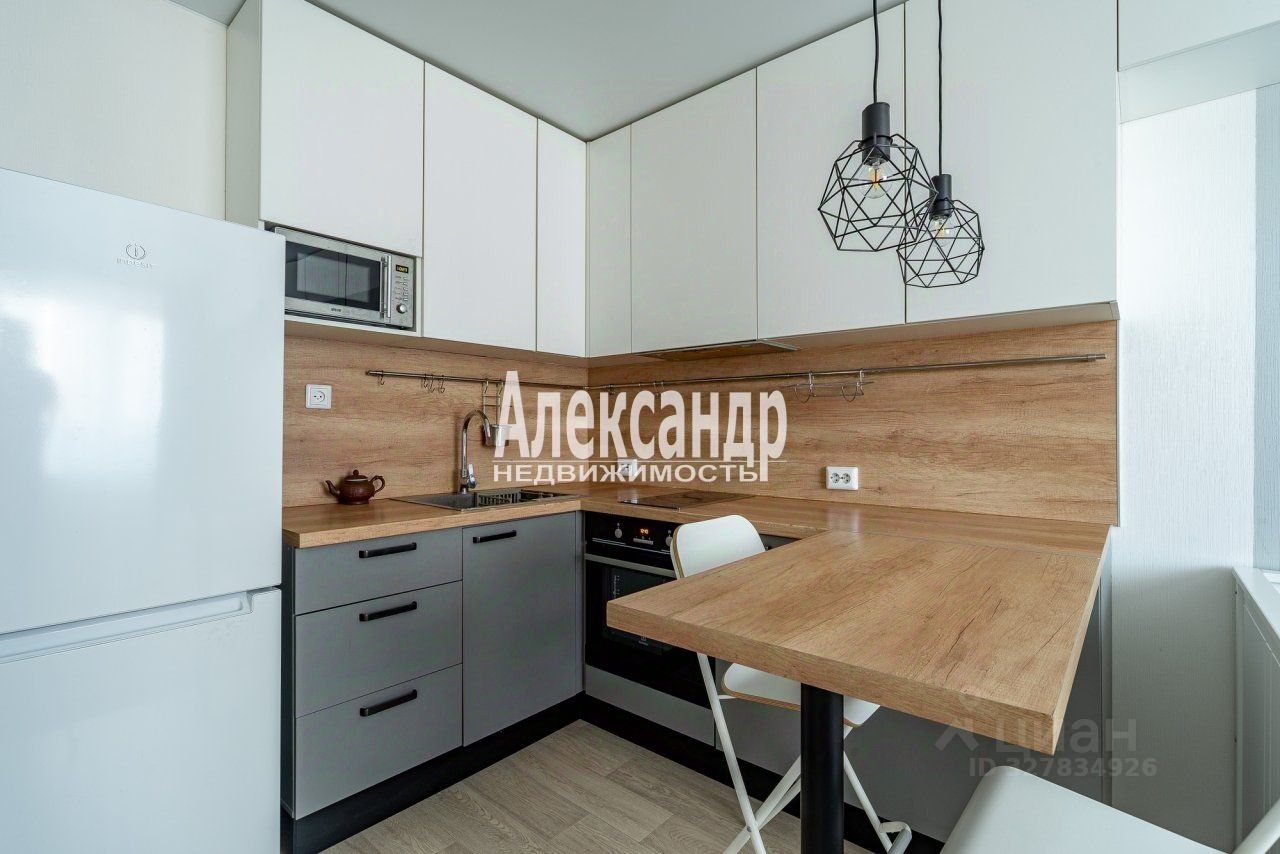 Продажа студии пос. Шушары, улица Валдайская, 6к2