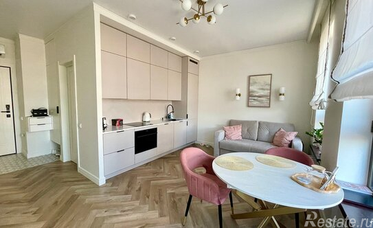 Продажа 2-комн квартиры на вторичном рынке Дегунинская улица