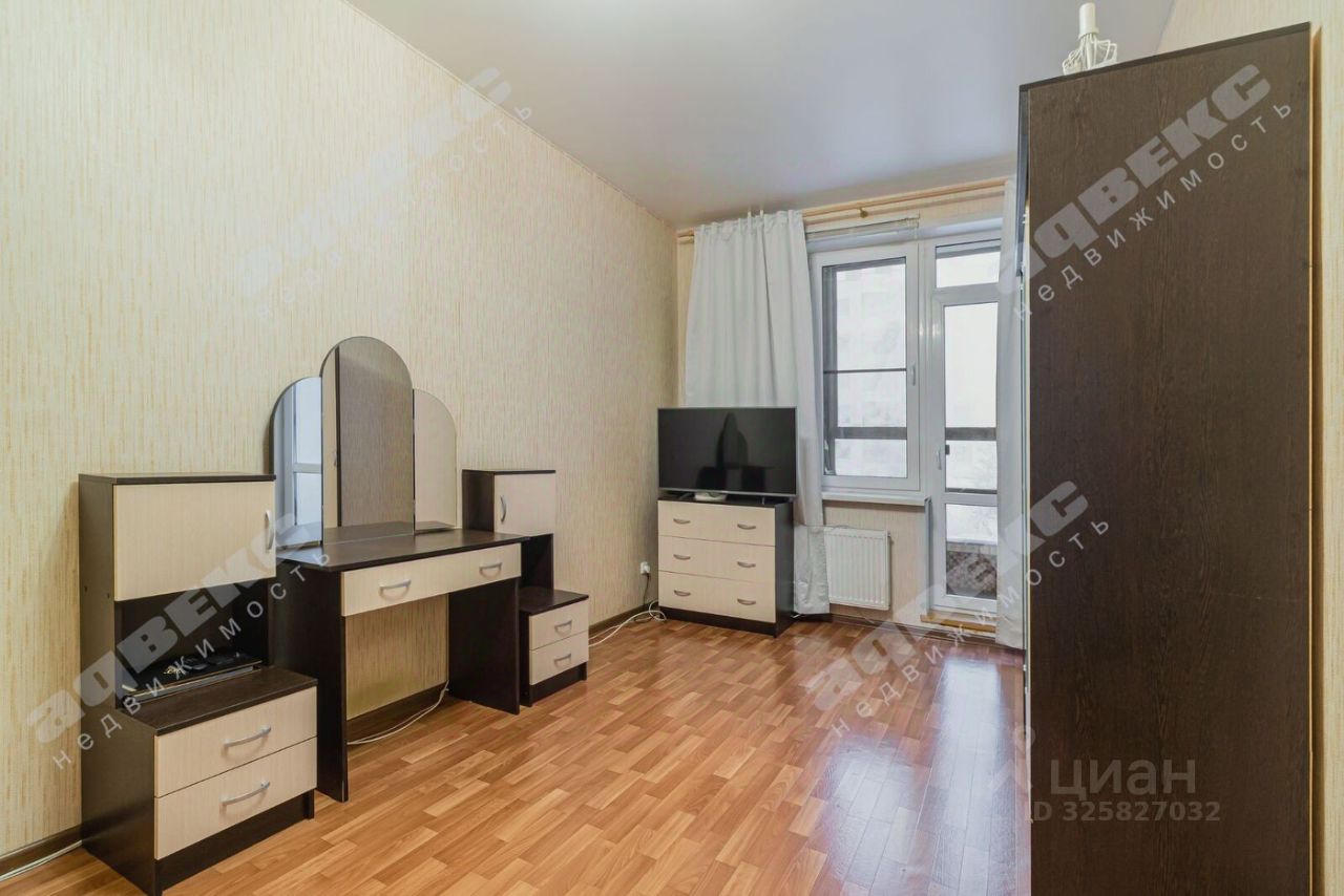 Продажа 1-комн квартиры на вторичном рынке Петергоф, улица Парковая, 20к3с4