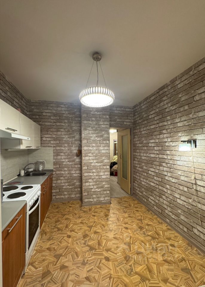 Продажа 1-комн квартиры на вторичном рынке Заповедная улица, 8К1