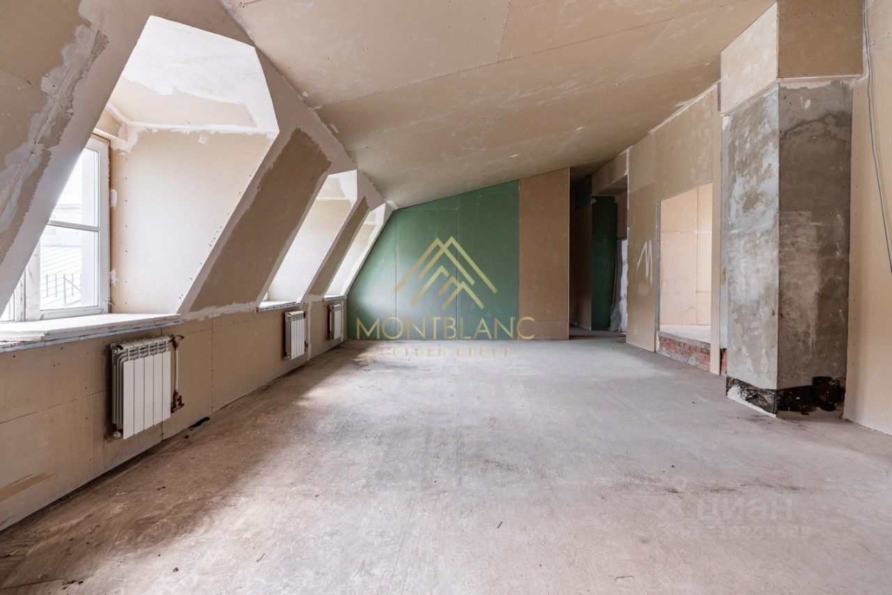 Продажа 4-комн квартиры на вторичном рынке Почтамтская улица, 8