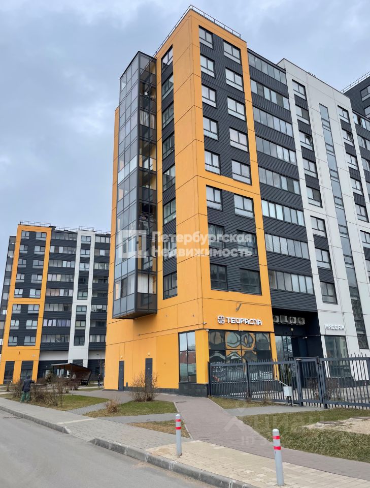 Продажа 1-комн квартиры на вторичном рынке Новоселье городской поселок, улица Центральная, 10к2