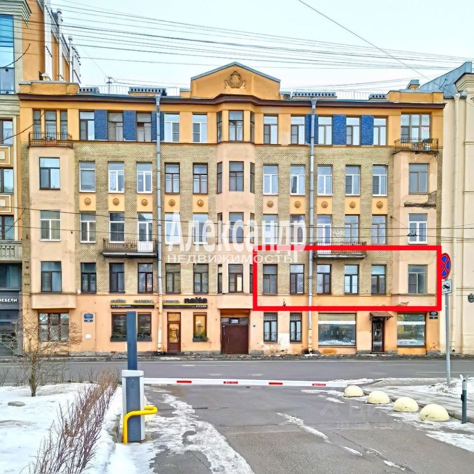 Продажа 4-комн квартиры на вторичном рынке улица Большая Зеленина, 36