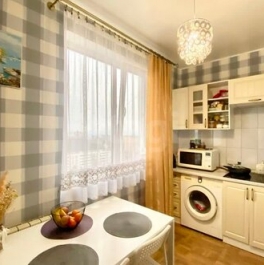 Продажа 1-комн квартиры на вторичном рынке Серпухов, Весенняя улица,  д. 8