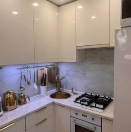 Продажа 2-комн квартиры на вторичном рынке улица Есенина,  д. 12 к1