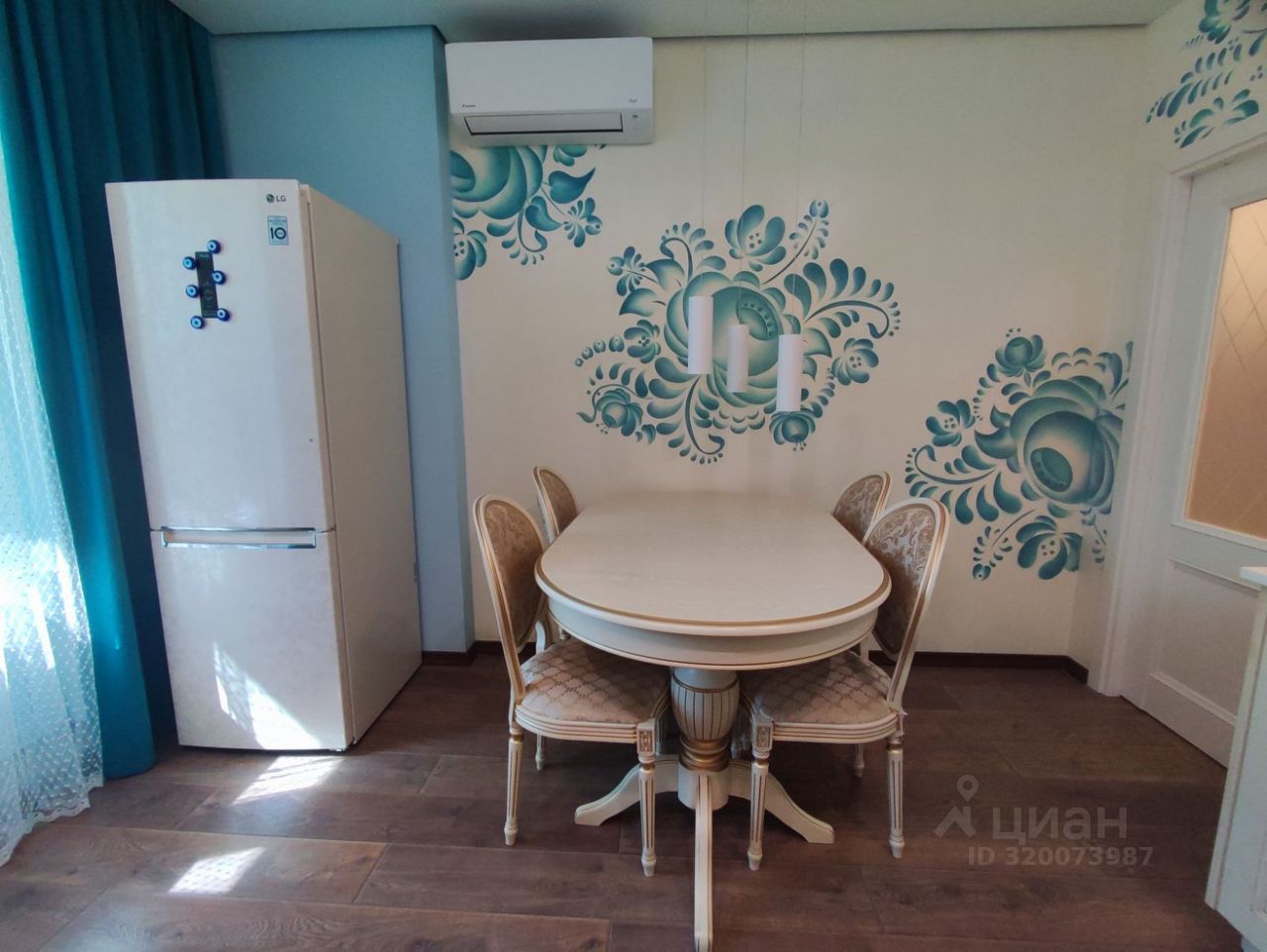 Продажа 2-комн квартиры на вторичном рынке пос. Мебельной Фабрики, улица Рассветная, 1