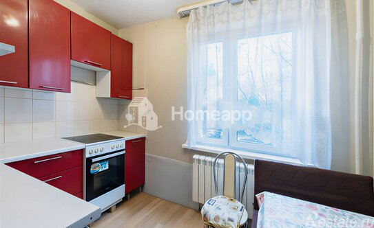 Продажа 3-комн квартиры на вторичном рынке улица Кулакова,  д. 19
