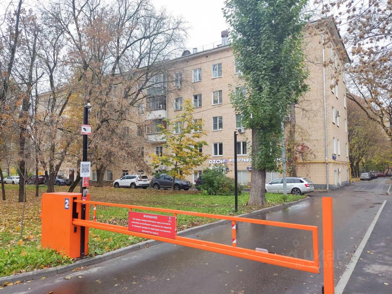 Продажа 3-комн квартиры на вторичном рынке Новозаводская улица, 2К4