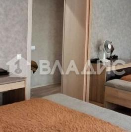 Продажа 3-комн квартиры на вторичном рынке улица Александры Монаховой,  д. 84 к4