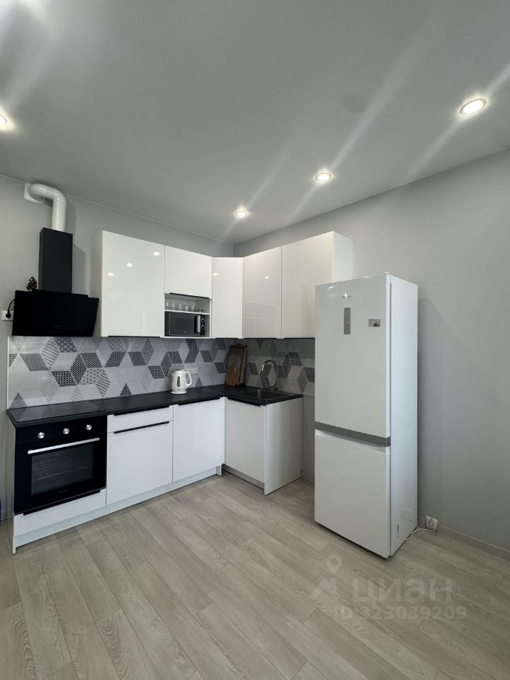 Аренда 4-комн квартиры на вторичном рынке Большая Филевская улица, 3к1