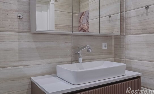 Продажа 3-комн квартиры на вторичном рынке Кирочная улица,  д. 64