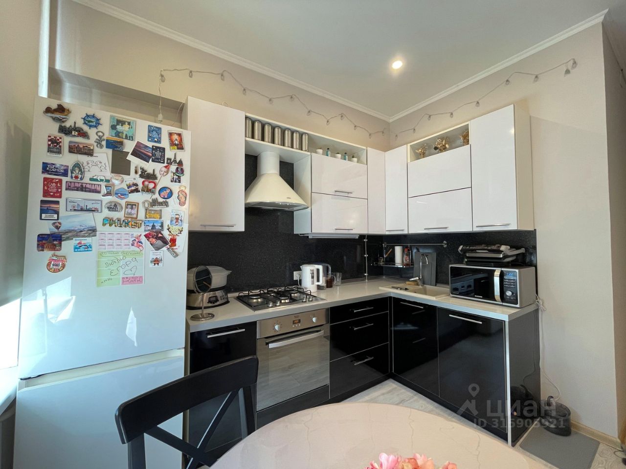 Продажа 2-комн квартиры на вторичном рынке Лесная улица, 63с1