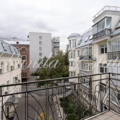 4-комн квартира Головин Б. пер,  д. 2