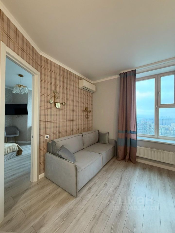 Продажа 2-комн квартиры на вторичном рынке бульвар Генерала Карбышева, 15