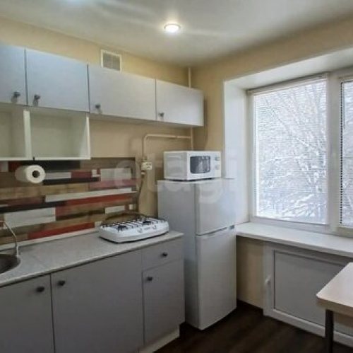 1-комн квартира Волхов, ул Авиационная,  д. 40