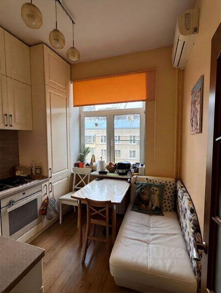Продажа 2-комн квартиры на вторичном рынке улица Юннатов, 7