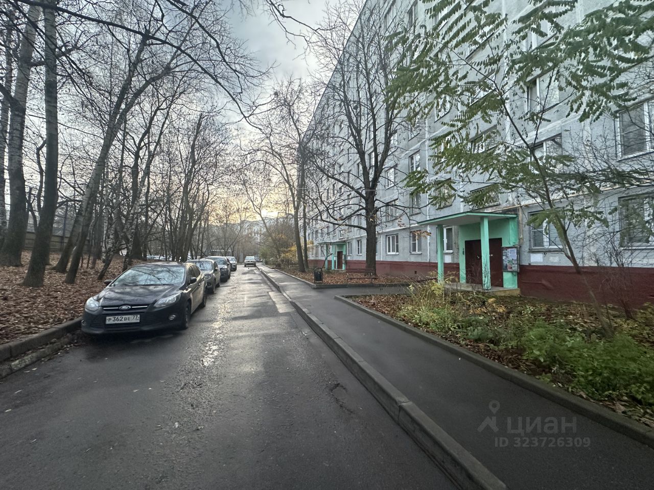 Продажа 2-комн квартиры на вторичном рынке улица Подольских Курсантов, 8К2