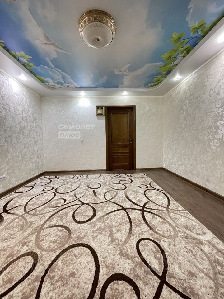 Продажа 3-комн квартиры на вторичном рынке Авиационный мкр, улица Королева,  д. 4